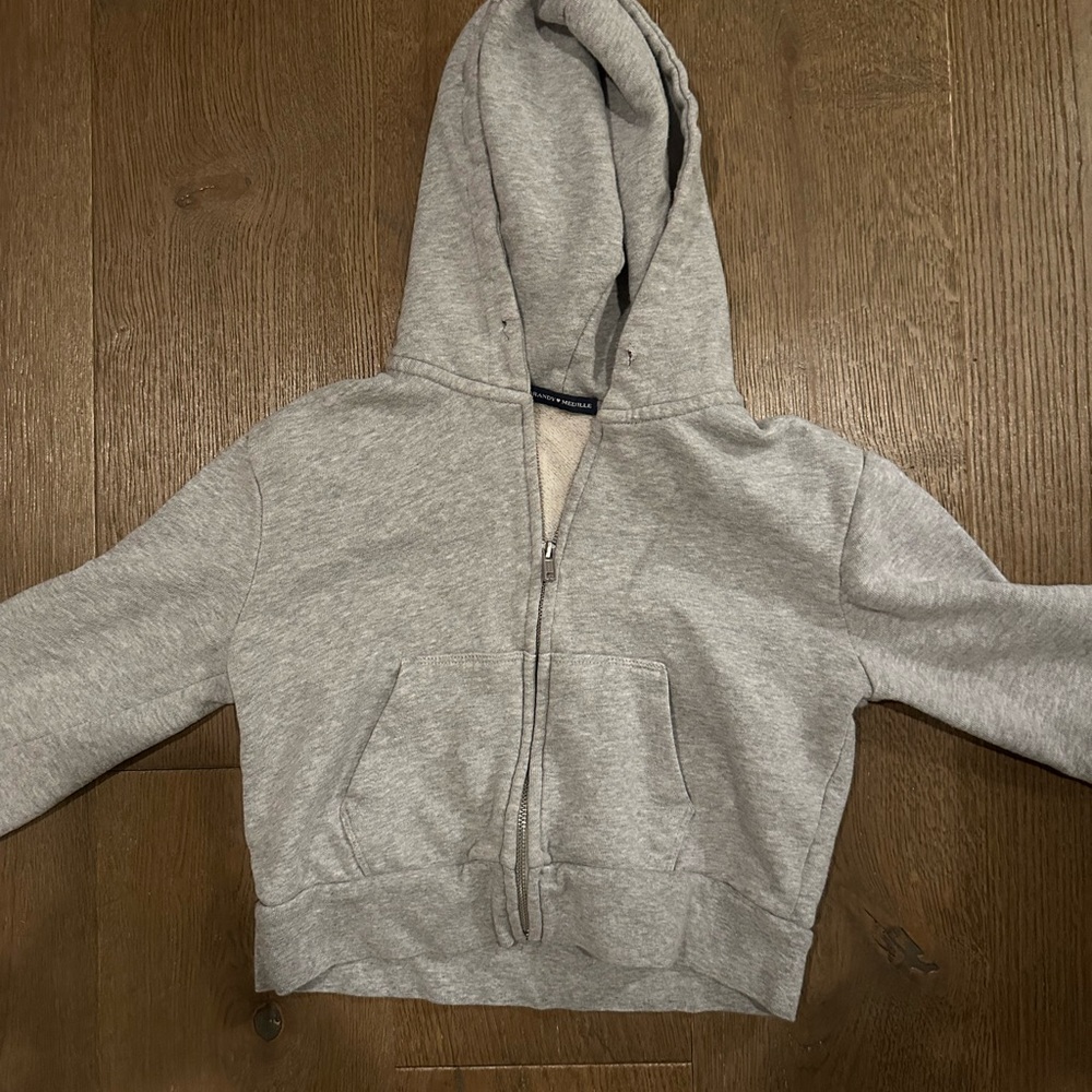 Brandy Melville Gray Cropped Hoodie